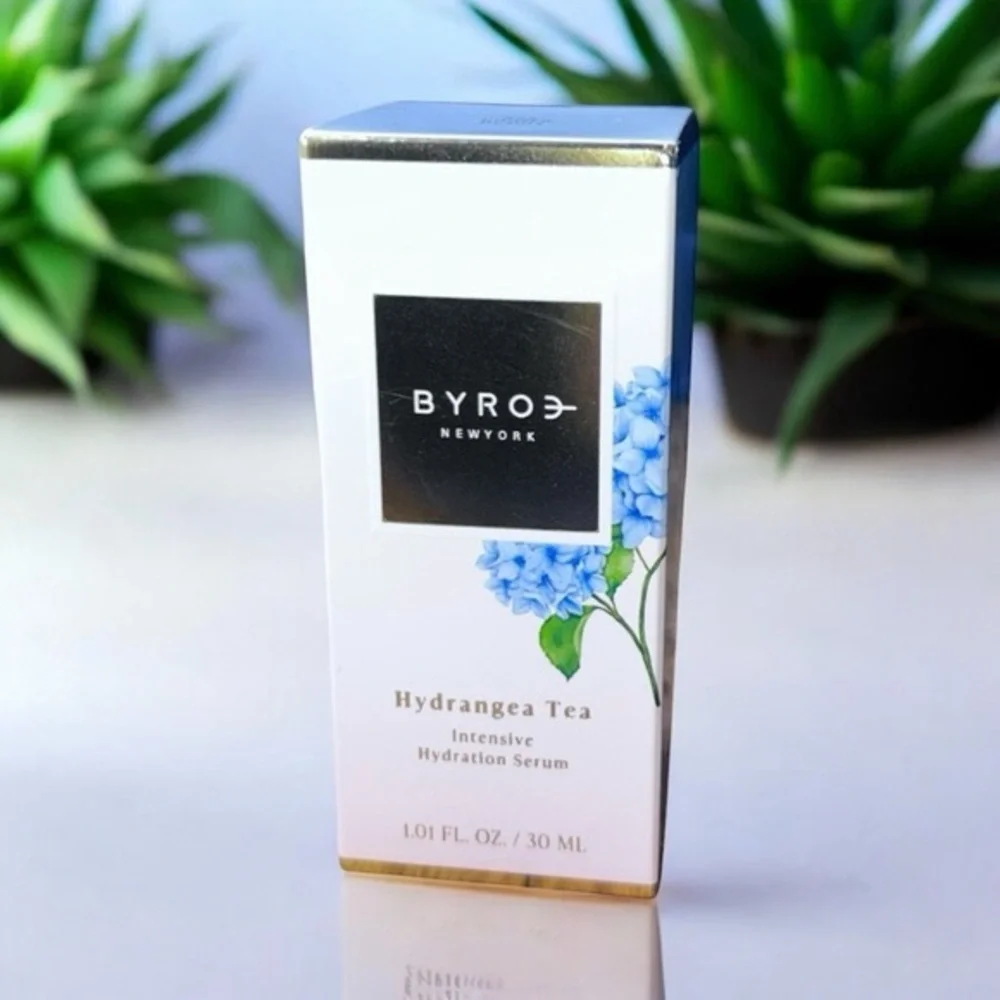 ✨ Byroe Hydrangea Tea Intensive Hydration Serum ✨ BNIB - 30 mL